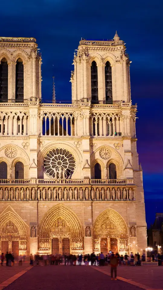 Notre Dame exploration by a local midlife woman